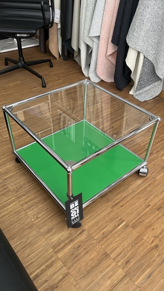 USM Haller Glas Beistelltisch auf Rollen USM grun