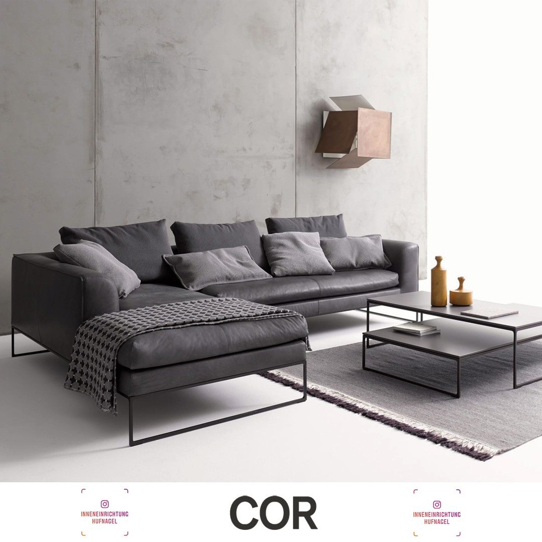 COR MELL LOUNGE - DESIGN BY: JEHS und LAUB "Die Evolution auf zarten Füssen.""MELL LOUNGE gelinkt der Balance-Akt, ungeheuer kuschelig und gleichzeigt elgant zu sein." Die COR MELL LOUNGE war schon immer ein Freund von Gegensätzen. So sind seine tie
