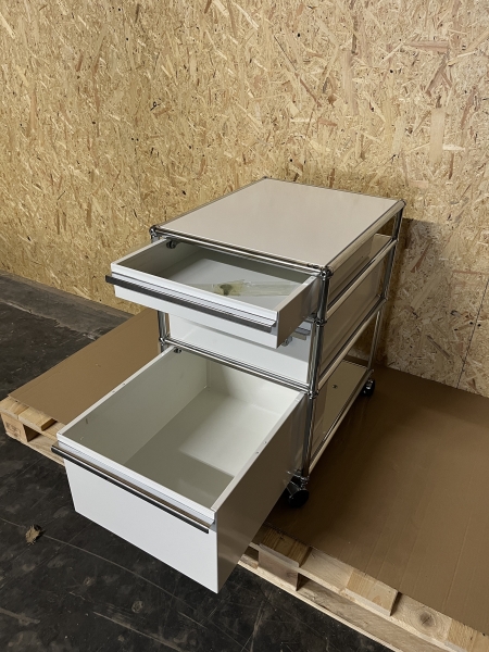 USM Haller Rollcontainer Ausstellungsstuck 3 Schuben reinweiss offene Schube