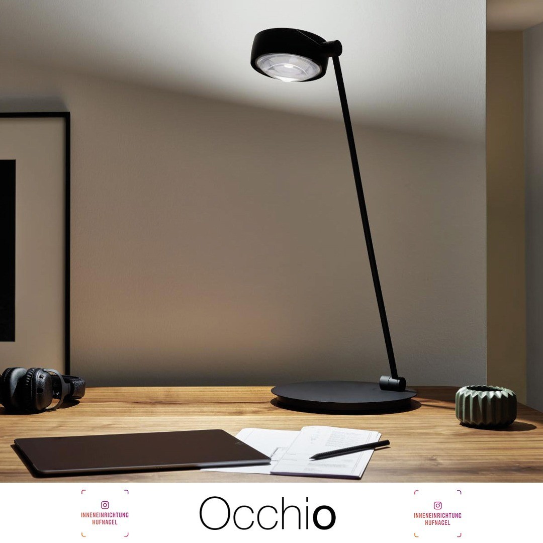 | Occhio Sento TavoloEin echtes Statement in Design- und Lichtqualität. Up- und Downlight sind getrennt voneinander und berührungslos per Geste über »touchless control« oder Occhio air (optional) steuerbar. Die Linsenoptik sorgt für gerichtetes, bl