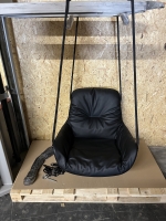 Freifrau Manufaktur Leya Lounge Swing Seat Leder Orient ebony 1 Punkt Aufhangung schwarz Freifrau Manufaktur Leya Lounge Swing Seat Leder Orient ebony 1 Punkt Aufhangung schwarz