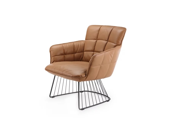 Freifrau Manufaktur Marla Easy Chair Low Loungesessel m. Harfengestell Leder Opium Whisky