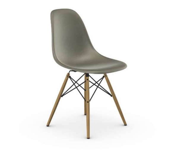 Vitra Eames Fiberglass Side Chair DSW raw umber UG: Ahorn gelblich