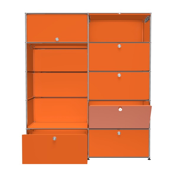 USM Haller Garderobe mit Einschubturen Klappturen Schubladen und Garderobenstange orange