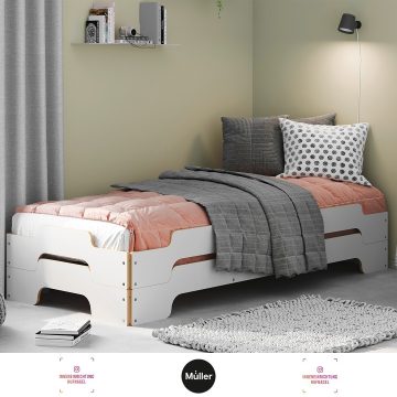 | Müller Small Living STAPELLIEGEDie STAPELLIEGE von Rolf Heide schreibt seit 1966 Designgeschichte. Ob im Kinderzimmer, in der Studenten-WG oder im Gästezimmer – wann immer eine zusätzliche Schlafmöglichkeit gebraucht wird, lässt sich die STAPELLI
