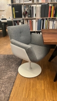 COR ALVO Stuhl drehbar Stoff 8259 flanellgrau Schale K03 weiss m Tellerfuss schneeweiss COR ALVO Stuhl drehbar Stoff 8259 flanellgrau Schale K03 weiss m Tellerfuss schneeweiss