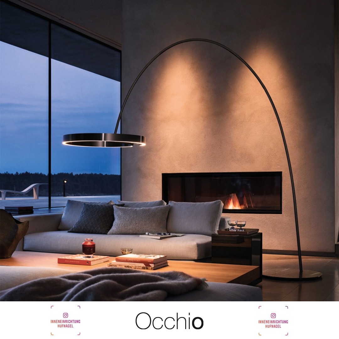 | Occhio Mito Largo Edizione LussoInspired by nature – edler Marmor, feinstes Ascot Leder und faszinierende Oberflächen vereinen sich zu einem ausdrucksstarken Statement.Die Kunst, gutes Lichts zu schaffen, trifft in unserer Edizione Lusso auf di