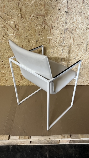 Arco Frame Esszimmerstuhl Leder weiss Aluminium weiss beschichtet Rucken