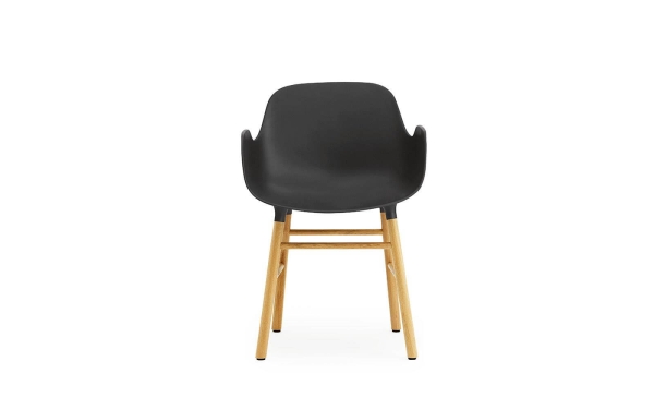 Normann Copenhagen Form Armlehnenstuhl Wood Sitzschale schwarz UG Eiche frontal