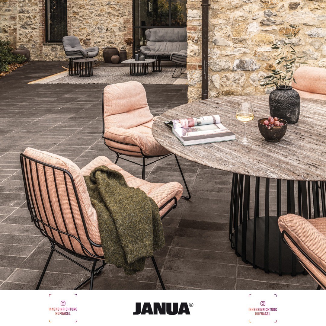 | Janua Möbel BC 07 Basket OutdoorDas Hamburger Designduo Birgit Hoffmann und Christoph Kahleyss hat asiatische Esskultur neu interpretiert. Mit fünf für den Außenbereich geeigneten Gesteinsarten kombinieren die Designer Stein und Metall zu einer s