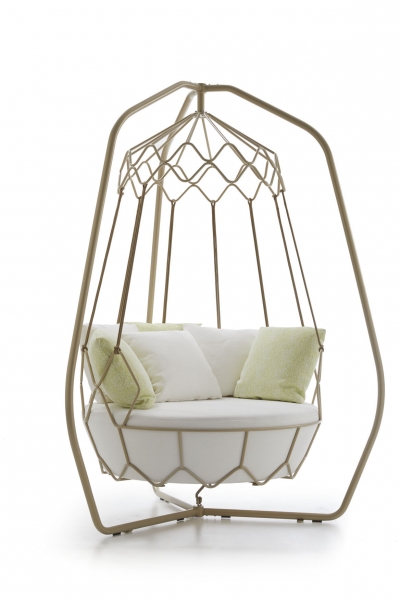 Roberti Rattan Gravity Swing Seat mit Gestell Outdoormoebel Loungemoebel Gartenmoebel Luxurioes modernes Design