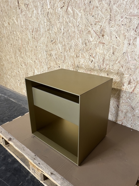 Moller Design Rag Box K50 1S Nachtkastchen 1 Schubkasten gold metallic seitlich rechts