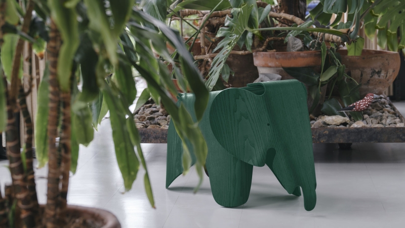 Vitra Eames Special Collection Eames Elephant dunkelgrün
