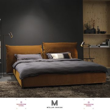 | Möller Design MD13 RoseROSE – Natürliche SchönheitWeich gepolsterte Rückenlehnen bei dem Rose Bett sind wie geschaffen für den Cord Stoff, der zur Zeit sein Comeback feiert und diesem Bett einen coolen Retro-Look verleiht. Neu bei dem Bett ist