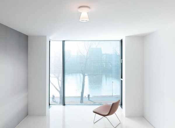 Serien Lighting ANNEX Celling S LED Opal Deckenleuchte im Loungebereich