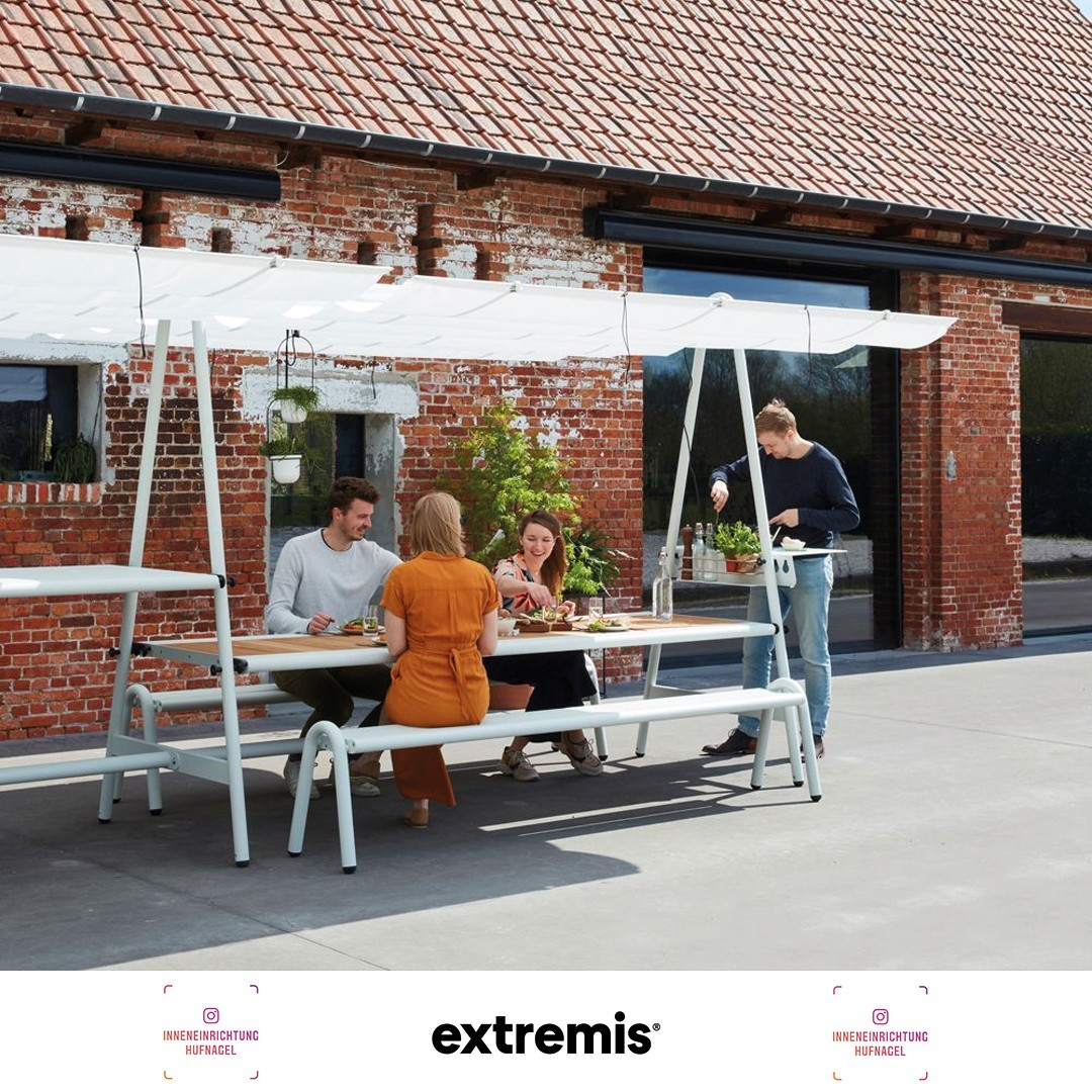 | extremis® AMAi KollektionFlexibilität vom FeinstenAMAi ist die Flexibilität, die Sie sich jederzeit im Innen- und Außenbereich wünschen. Zwei A-förmige seitliche Rahmen bilden ein stabiles Fundament für multifunktionelle Magie. Zwischen die Rah