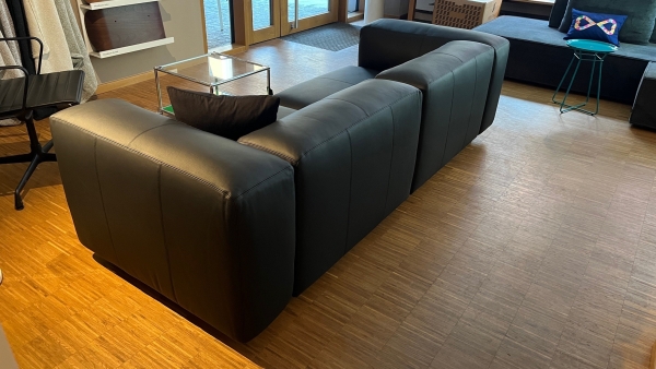Vitra Soft Modular Sofa Jasper Morrison Ledersofa schwarz Ausstellungsstuck Seitlich