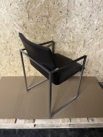 Vorschau: Arco Frame Esszimmerstuhl Leder schwarz Aluminium eloxiert Rucken Vorschau: Arco Frame Esszimmerstuhl Leder schwarz Aluminium eloxiert Rucken