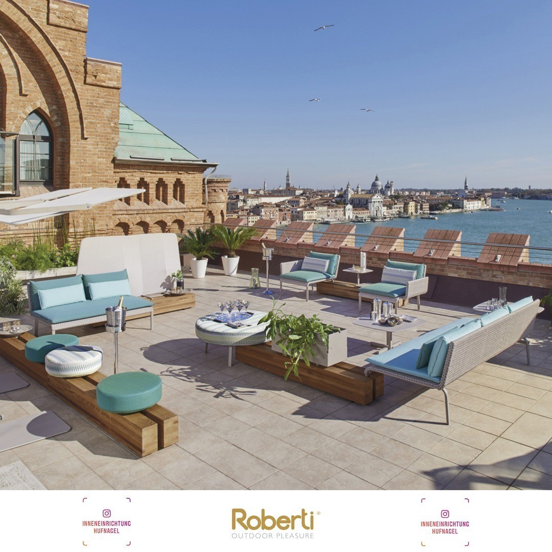 | Roberti Rattan Kay West design by G. V. Plazzogna & R. PapparottoKey West ist eine elegante Outdoor-Möbelkollektion, die von architektonischem Charakter geprägt ist und zeitlose Schönheit und Harmonie ausstrahlt. Alle Teile der Kollektion integri