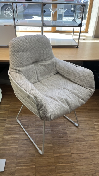 Freifrau Leyasol Armchair High Outdoorstoff Lopi marble Gestell verkehrsweiss