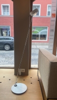 Vorschau: Occhio Sento E LED Lettura 125 Fuss rechts weiss glanz chrom glanz Vorschau: Occhio Sento E LED Lettura 125 Fuss rechts weiss glanz chrom glanz