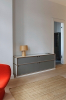 Vorschau: Nils Holger Moormann EGAL Bucherregal Sidebaord Highboard MDF weiss graue Tueren Vorschau: Nils Holger Moormann EGAL Bucherregal Sidebaord Highboard MDF weiss graue Tueren