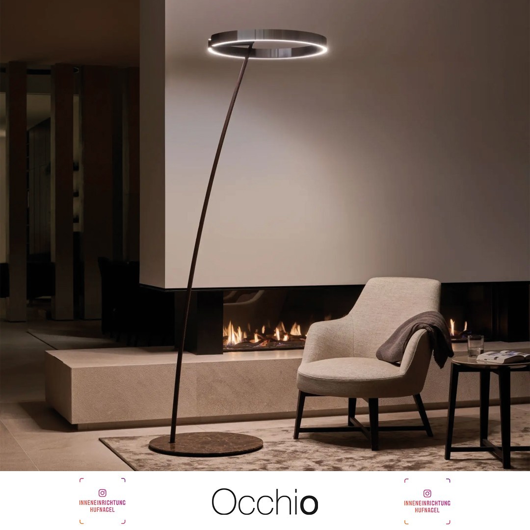 | Occhio Mito Raggio Edizione LussoInspired by nature – edler Marmor, feinstes Ascot Leder und faszinierende Oberflächen vereinen sich zu einem ausdrucksstarken Statement.Die Kunst, gutes Lichts zu schaffen, trifft in unserer Edizione Lusso auf d