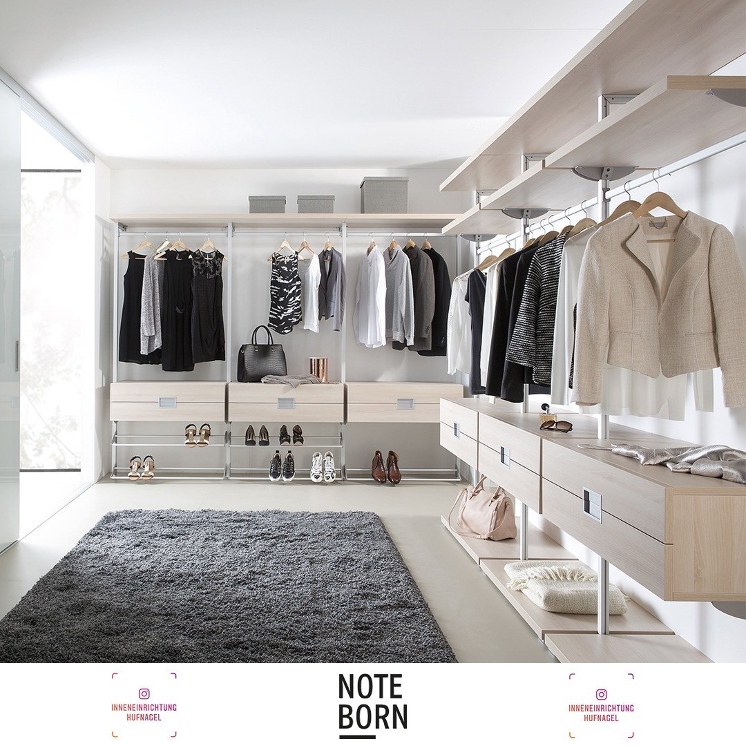 | Noteborn Individuals – die Definition von MaßarbeitCROSS INNENLEBENSie verändern sich im Laufe der Jahre, Ihre Garderobe verändert sich über die Jahre hinweg... Soll sich Ihr Noteborn Individual mit Ihnen verändern? Das ist möglich. Cross kombi