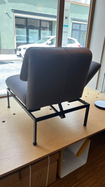 Bruhl Roro S Classic Multifunktionssessel Anilinleder Taron Metallgestell schwarz glatt Detail Rucken